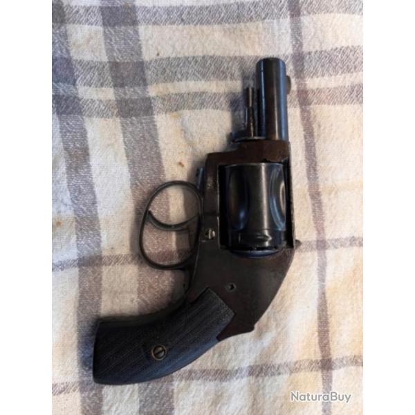 Revolver belge 8mm