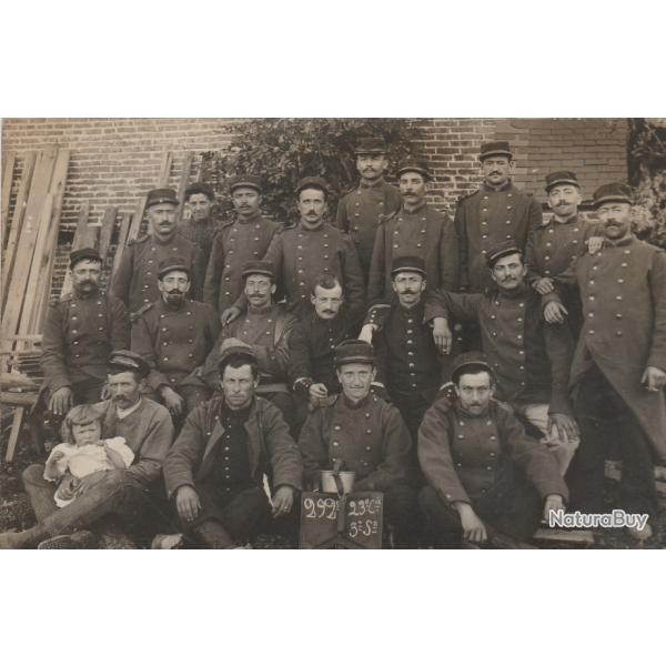 CPA -Carte Photo d'un groupe de soldats-N833