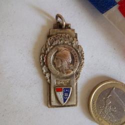 pendentif collection vintage république Française ville de Roubaix nord 59