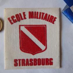 autocollant rectangulaire école militaire de Strasbourg (8 X 9 lettres feutrine)