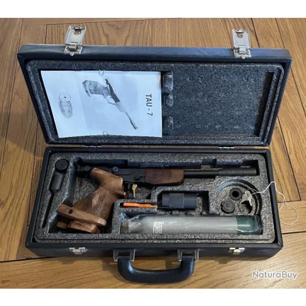 Pistolet 4.5 mm Brno TAU 7 + Accessoires