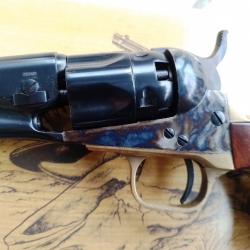 Revolver Uberti 1862 police 5 1/2 cal.36 5 coups