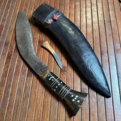 KUKRI FOURREAU CUIR ET BATARDEAU