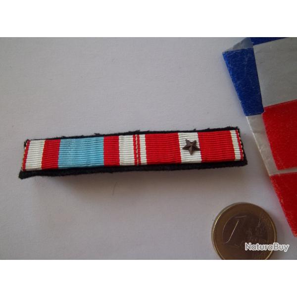 dcoration militaire placard de rappels de mdailles