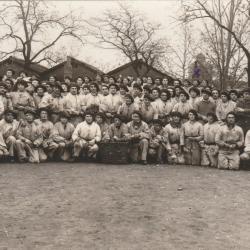 CPA - Carte Photo d'un groupe de soldats N°566