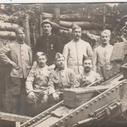 CPA - Carte Photo d'un groupe de soldats N°564