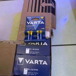 Lot de 200 piles varta long Life