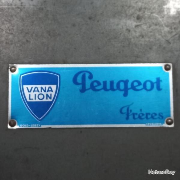 ancien coffret outil PEUGEOT FRRE