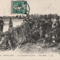 CPA -L'ARMEE FRANCAISE - LA COMPAGNIE CYCLISTE - UNE HALTE N°581