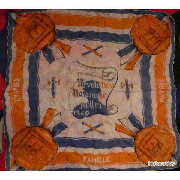 foulard en soie rvolution nationale Juillet 1940 Vichy Ptain Travail famille patrie