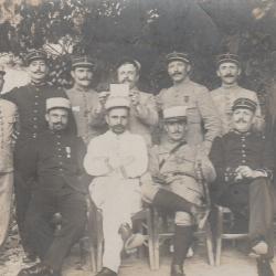 CPA - Carte Photo d'un groupe de soldats  N° 587