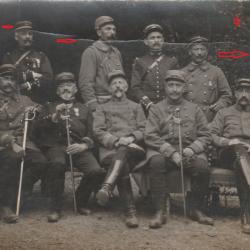 CPA - Carte Photo d'un groupe de soldats N° 023