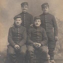 CPA-Carte Photo d'un soldat N° 026