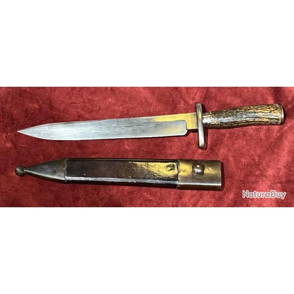 Exceptionnel couteau de chasse Bowie XIXeme de grande taille avec son fourreau d origine  knife