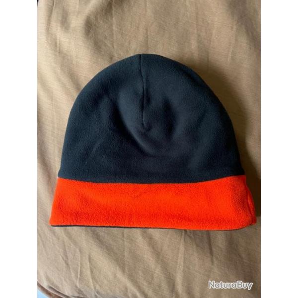 BONNET POLAIRE RVERSIBLE ORANGE FLUO /VERT A 1 EURO SANS PRIX DE RSERVE