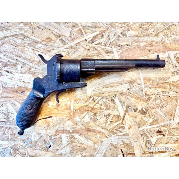 Revolver type LEFAUCHEUX  broche calibre 11mm vers 1870 - Arme de cat. D - MISE A PRIX 1 EURO