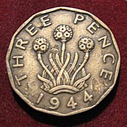 Angleterre piece de three pence 1944 Georges VI TTB