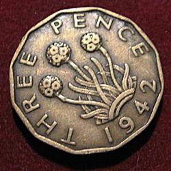 Angleterre piece de three pence 1942 Georges VI TTB