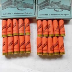 Lot de 2  boîtes de 10 belles  cartouches anciennes  cal 16 douilles cartons  pl9mb de 10