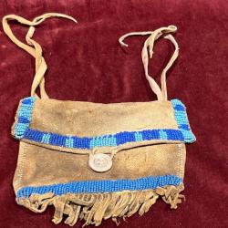 Sac de ceinture perlé indien des plaines indianiste reconstitution