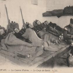 CPA - BEAUVAIS - la caserne watrin - le corps de garde N°731