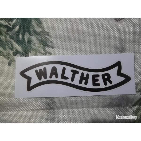 Autocollant WALTER noir sur fond blanc