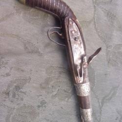 reproduction de pistolet type Moukalas  34 cm