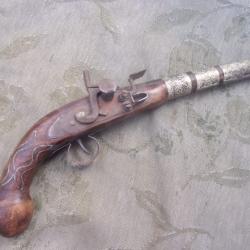 reproduction de pistolet type Moukalas  42,5  cm
