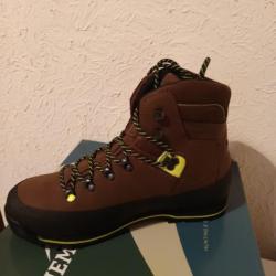 CHAUSSURES NEMBEK NBK300 L conçues pour la chasse