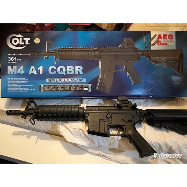 M4 AEG CYBERGUN trs bon tat