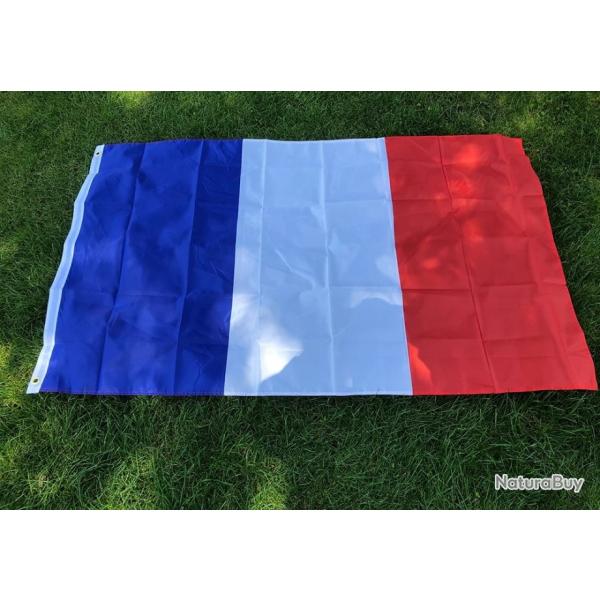 Drapeau Franais avec oeillets (1.50m par 90cm)