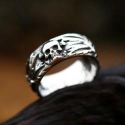 BAGUE SKULL HELL'S BIKERS taille 10