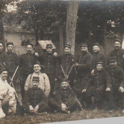 CPA - carte photo - groupe militaires  N°524