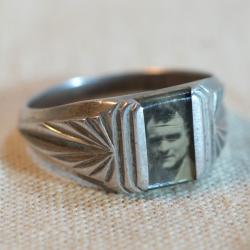TRENCH ART - POILU Bague alu avec portrait inséré sous verre - WWI - ALL25BAG001