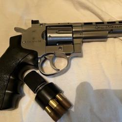 Dan Wesson  6 mm co2 En mauvais état