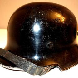 CASQUE ALLEMAND de POLIZEI de la SECONDE GUERRE.  /8839