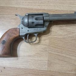 Réplique BKA 98 du revolver Colt 45.