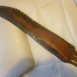 Etui , fourreau en cuir pour coupe coupe , machette