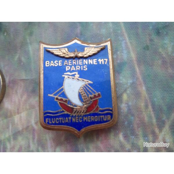 insigne militaire Drago B.A base arienne 117 Paris dissolution 2015