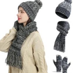 Bonnet Tricoté Écharpe et Gants Tactiles Chaleur Confort et Élégance 3 en 1 pour Femme Gris