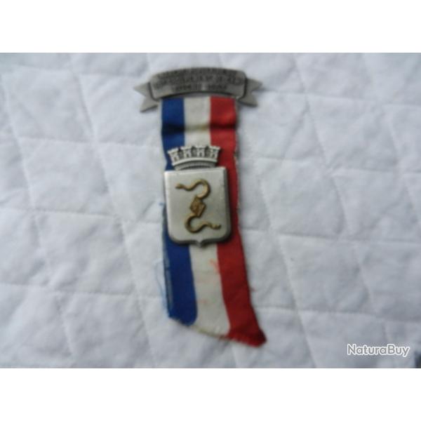 ancien insigne militaire franais marche populaire du 30 groupement de camp Bitche 1983