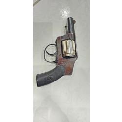 Revolver cal. 8.92.  Basculant