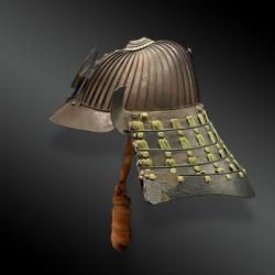 Samouraï, CASQUE de GUERRE appelé KABUTO, quarante lames Type Suji-bachi  Japon - Période Edo