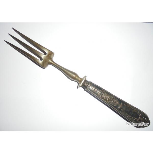 ANCIEN COUVERT de SERVICE / FOURCHETTE  GIGOT FER FORG et MANCHE ARGENT FOURR