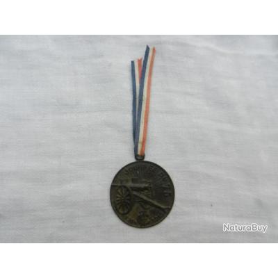 Insigne Militaire Ancien 'Journée Du 75' 1914-1915 – Touting Club De France