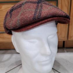 Casquette Plate 100 % laine vierge bordeaux