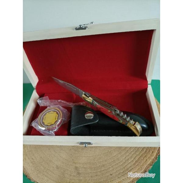 Coffret cadeau bois avec couteau Laguiole Bougna multicolore Tire Bouchon et accessoires