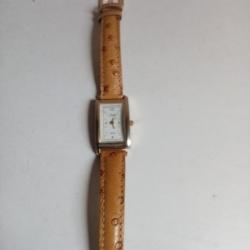 montre kelia quartz plaqué or bracelet en cuir