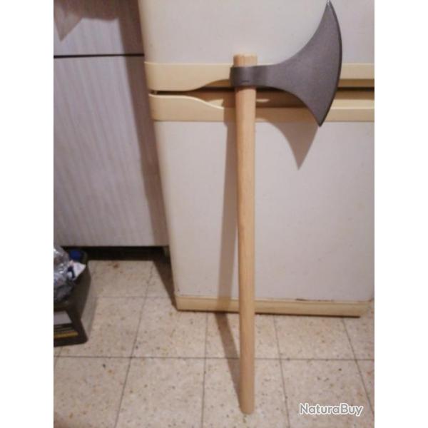 Cold steel viking battle axe