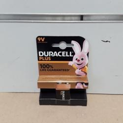 11157 PILE DURACELL DE 9 VOLTS LR61 NEUF